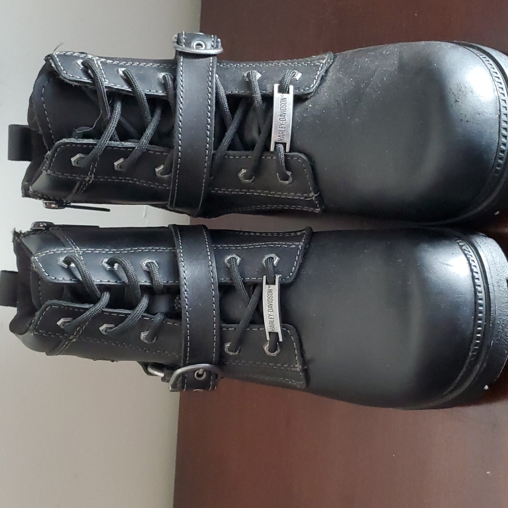Harley Davidson Boots size9   never worn